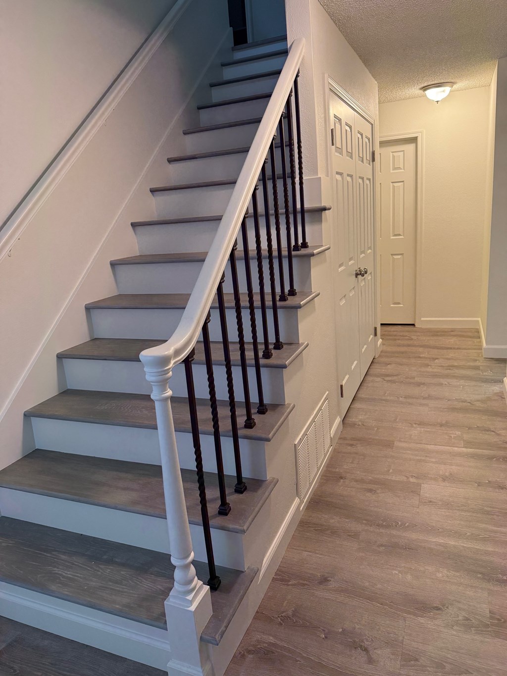 60 Boulder Creek Ct 3 Beds House for Rent - Photo Gallery 4