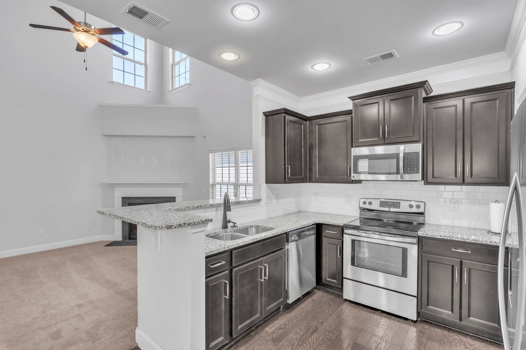 200 Ellis Mill Street 3 Beds House for Rent - Photo Gallery 22