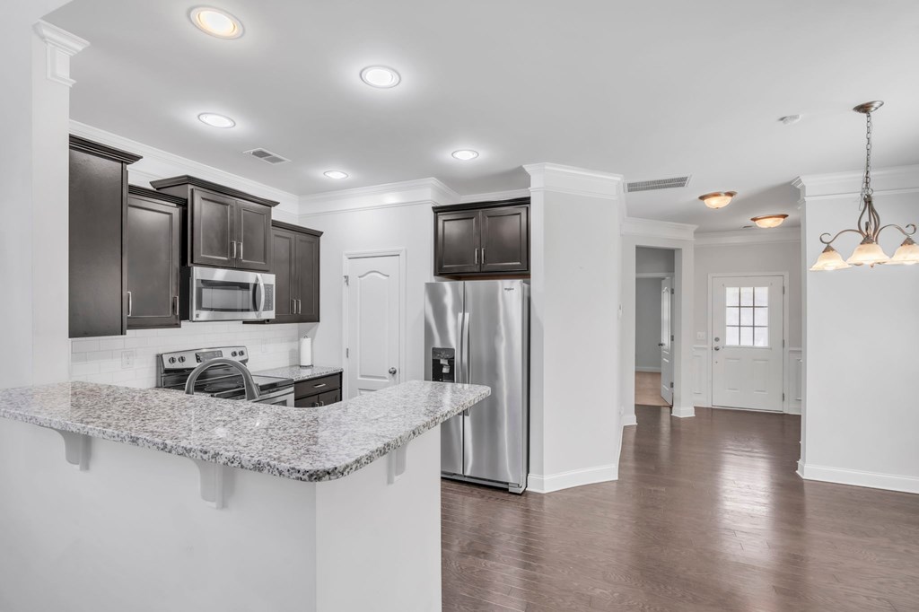 200 Ellis Mill Street 3 Beds House for Rent - Photo Gallery 3