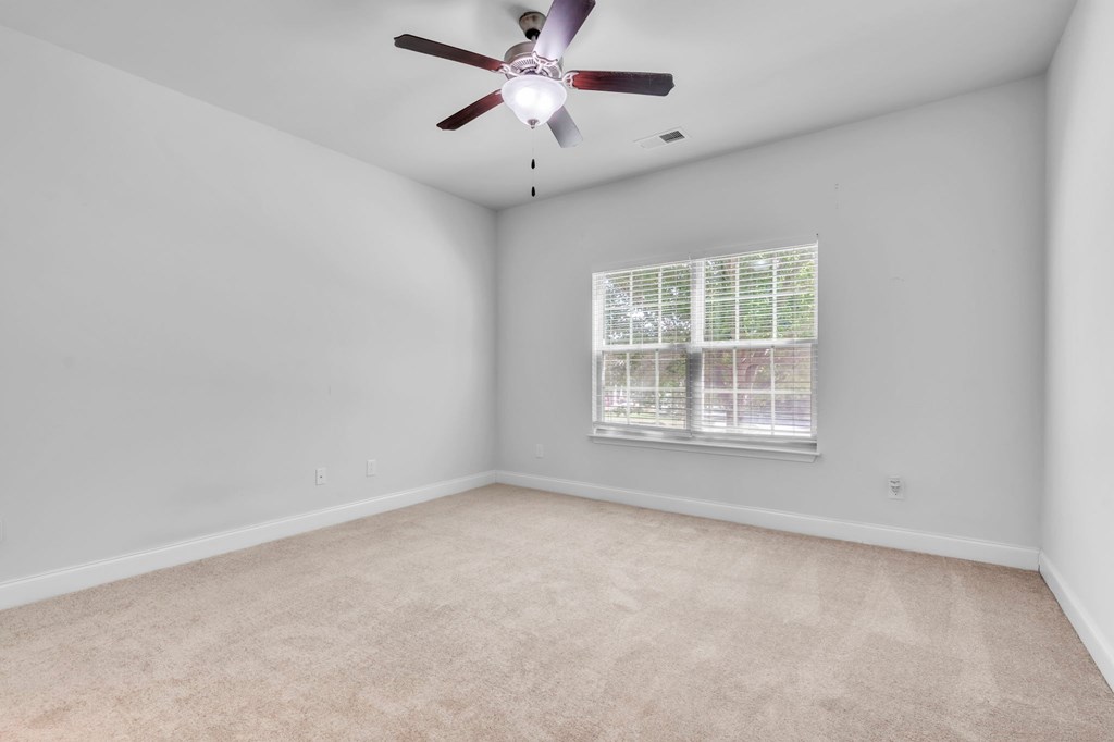 200 Ellis Mill Street 3 Beds House for Rent - Photo Gallery 8