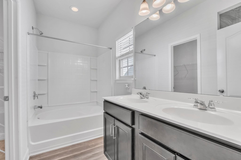 200 Ellis Mill Street 3 Beds House for Rent - Photo Gallery 2