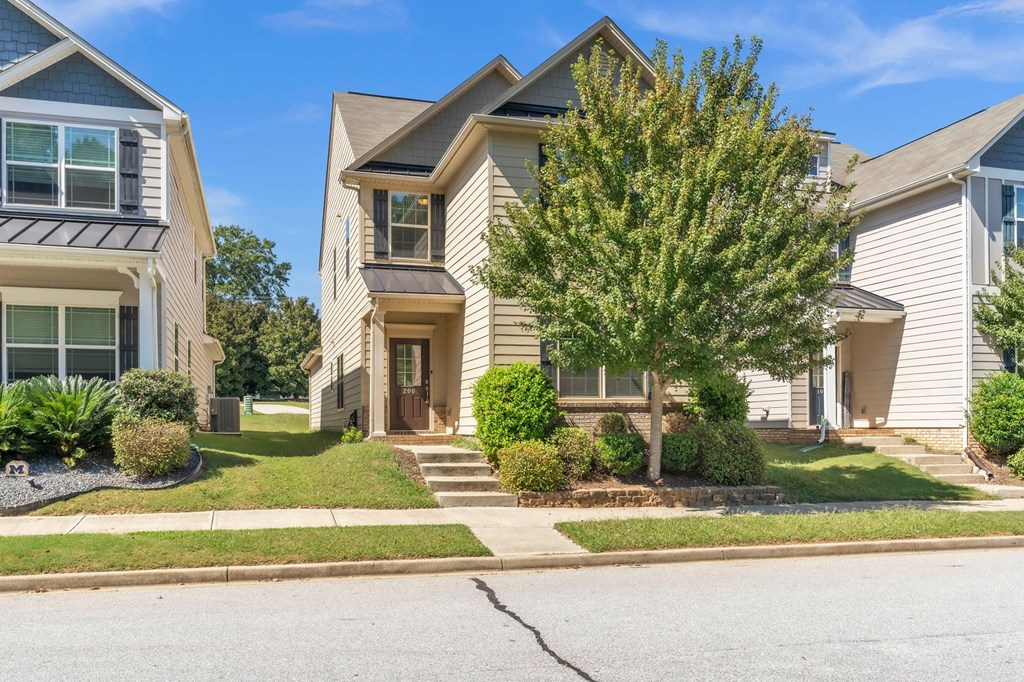 200 Ellis Mill Street 3 Beds House for Rent - Photo Gallery 1