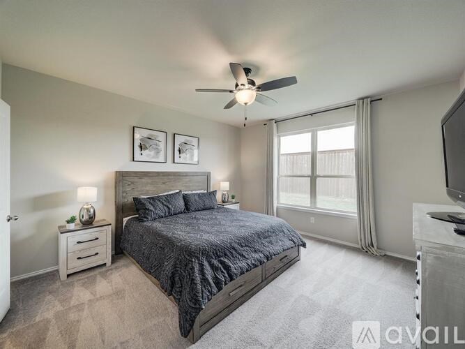 2218 Maplewood Drive 4 Beds Single Family Home for Rent - Photo Gallery 16