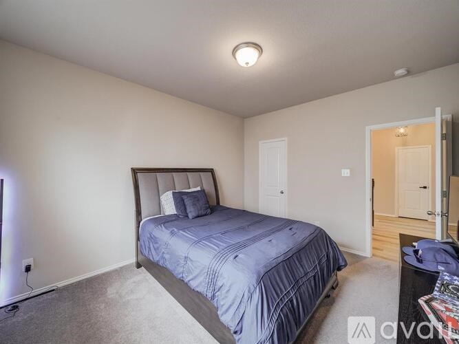 2218 Maplewood Drive 4 Beds Single Family Home for Rent - Photo Gallery 30