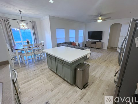 8781 Jefferson Drive 4 Beds Apartment for Rent