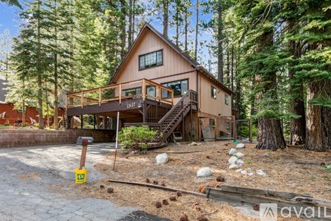 1517 Plumas Cir 3 Beds Apartment for Rent