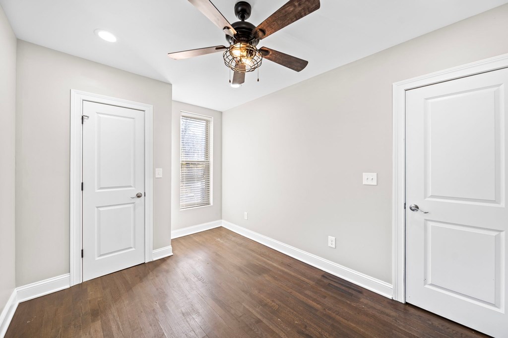 74 1/2 N Ohio Avenue 3 Beds House for Rent - Photo Gallery 31