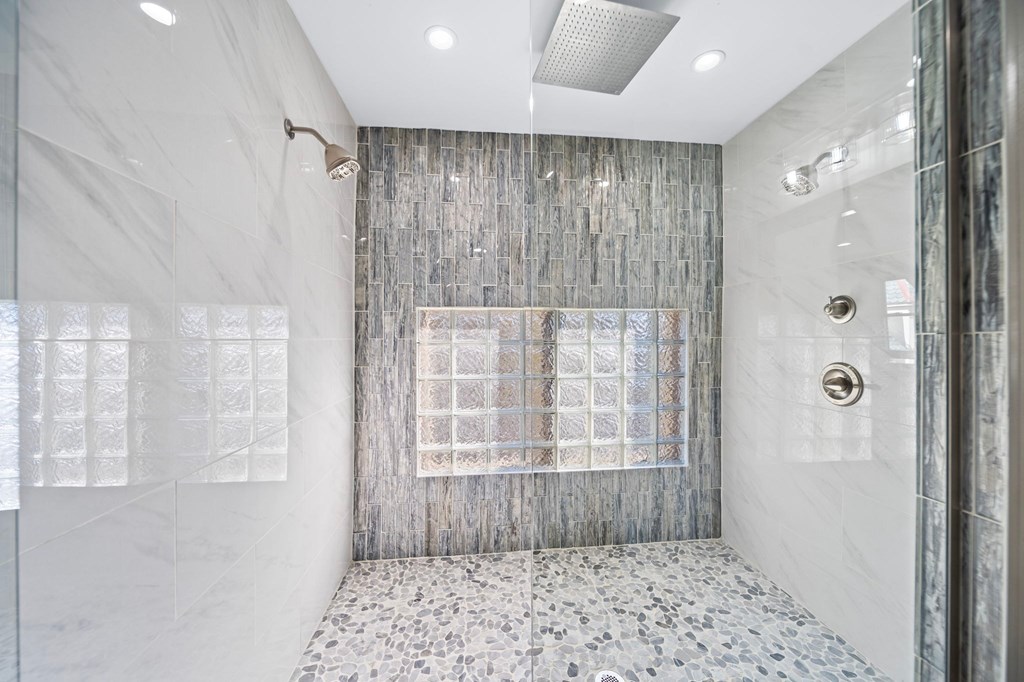 74 1/2 N Ohio Avenue 3 Beds House for Rent - Photo Gallery 39