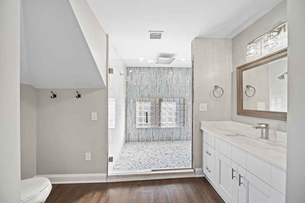 74 1/2 N Ohio Avenue 3 Beds House for Rent - Photo Gallery 7