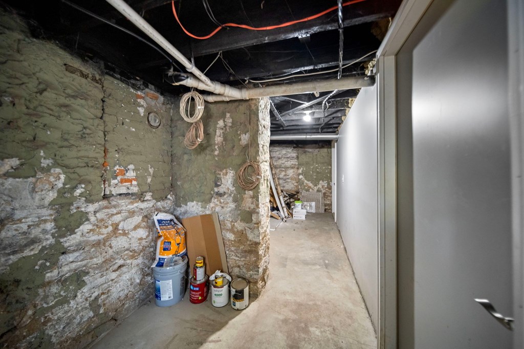 74 1/2 N Ohio Avenue 3 Beds House for Rent - Photo Gallery 45