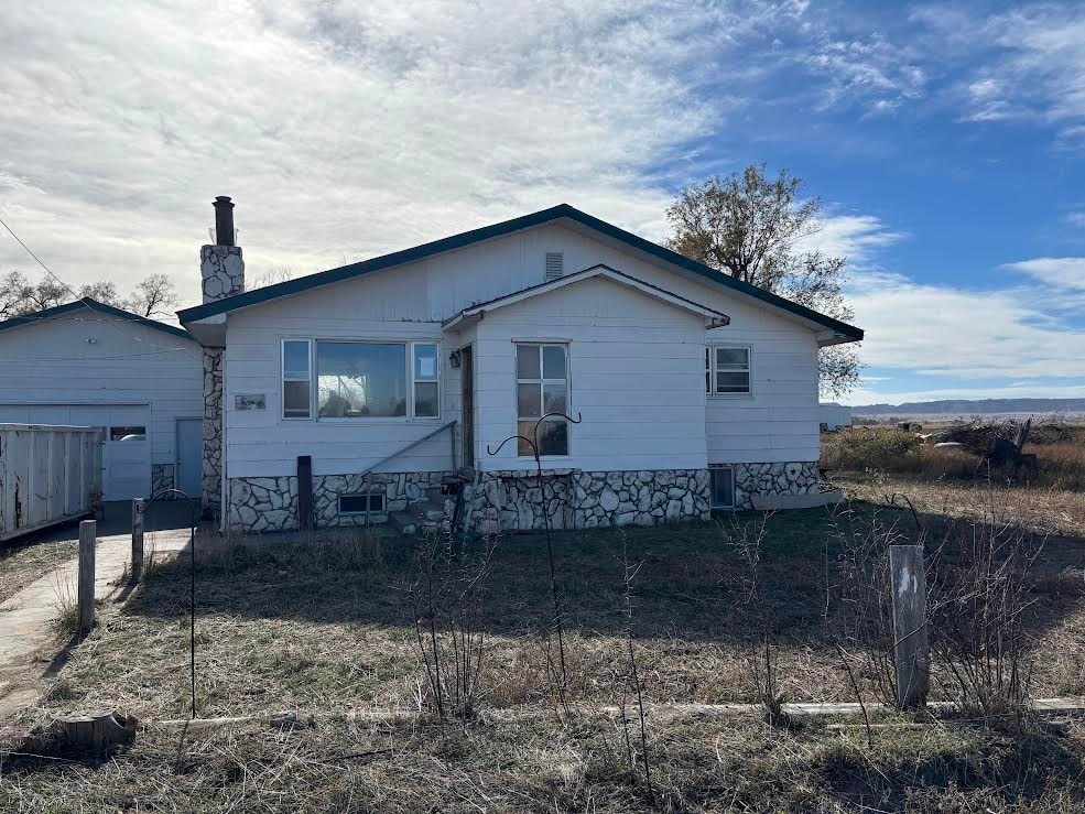 1122 W. Adler Dr 3 Beds House for Rent - Photo Gallery 1