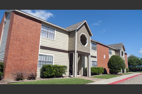 Wood Trail Apartments 1909 Shiloh Road Tyler Tx Rentcaf 233