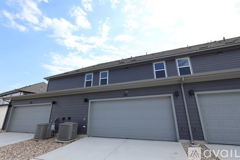 517 Emory Crossing Blvd 3 Beds Apartment for Rent