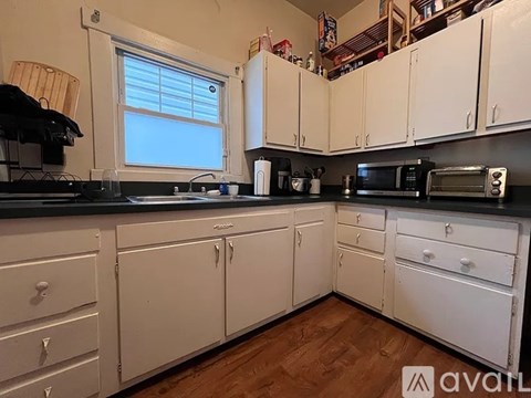 381 Forest Avenue 3 Beds Apartment for Rent