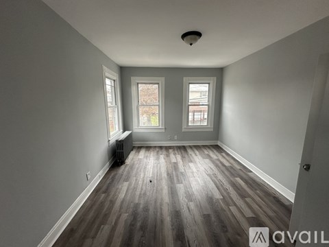 151 Monroe St 5 Beds Apartment for Rent