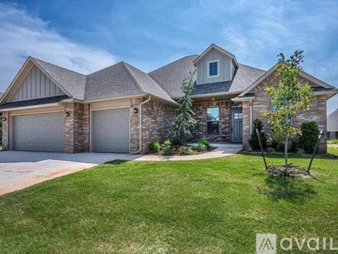 11616 NW 104Th St 4 Beds Apartment for Rent