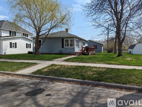 211 Lincoln Ave 2 Beds Apartment for Rent