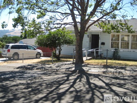 40 La Cruz Avenue 3 Beds Apartment for Rent