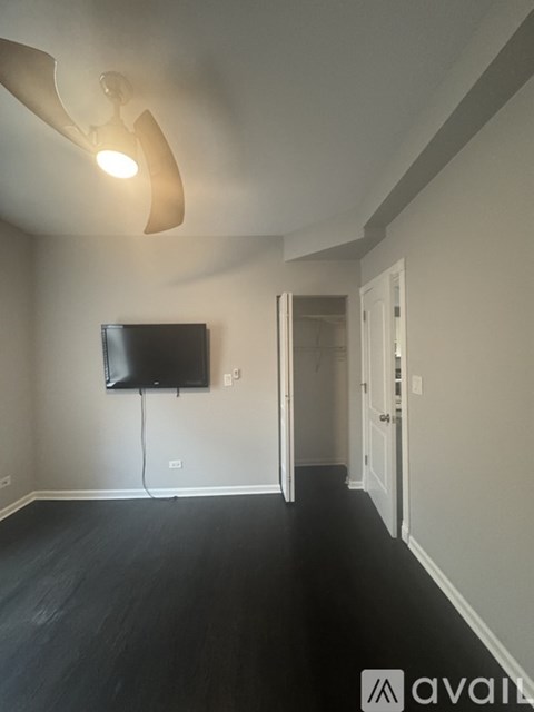 1637 1/2 West Farwell Avenue 1 Bed Apartment for Rent