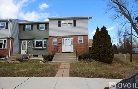 41 Town House Lane 2 Beds Apartment for Rent