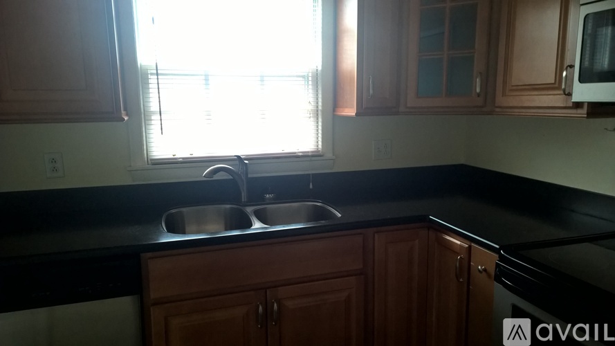 1500 Springdale Ave 3 Beds Apartment for Rent - Photo gallery 2