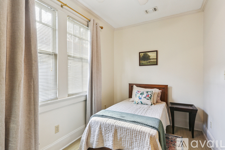 2433 Palmer Ave 2 Beds Single Family Home for Rent - Photo gallery 3
