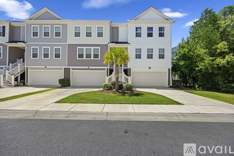 210 Winding River Drive 3 Beds Apartment for Rent