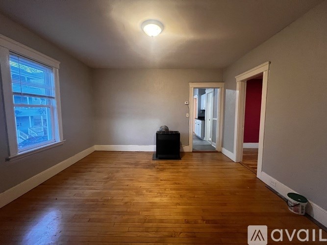 55 Vernon St 3 Beds Apartment for Rent - Photo Gallery 3
