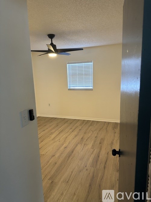 1802 West House Street, Unit A 2 Beds Single Family Home for Rent - Photo Gallery 15