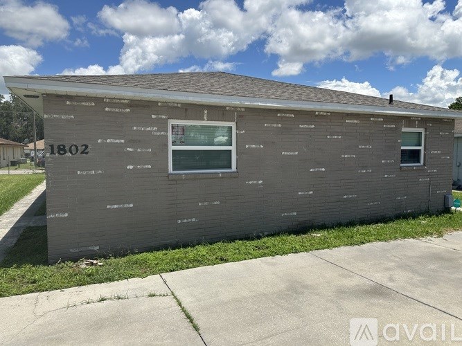 1802 West House Street, Unit A 2 Beds Single Family Home for Rent - Photo Gallery 20