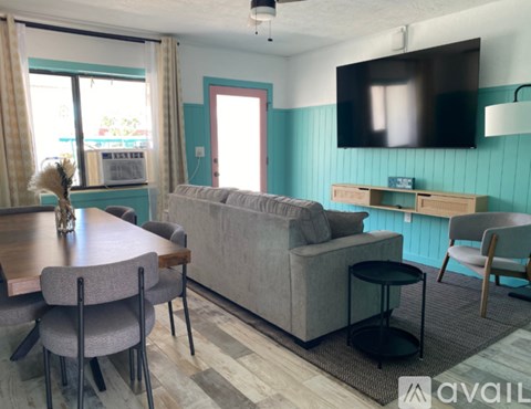 11799 Gulf Blvd 2 Beds Apartment for Rent