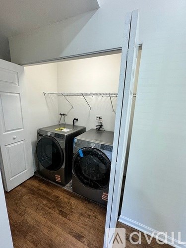 1940 Navarone Dr 3 Beds Apartment for Rent