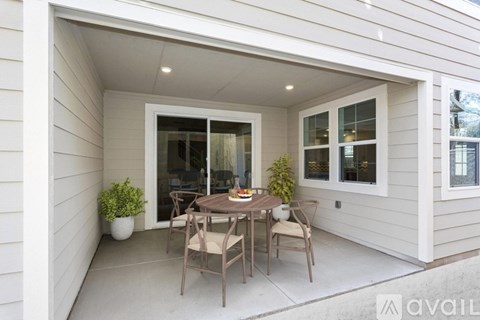 9037 Summit Ln 3 Beds Single Family Home for Rent - Photo Gallery 2