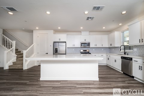 9037 Summit Ln 3 Beds Single Family Home for Rent - Photo Gallery 10