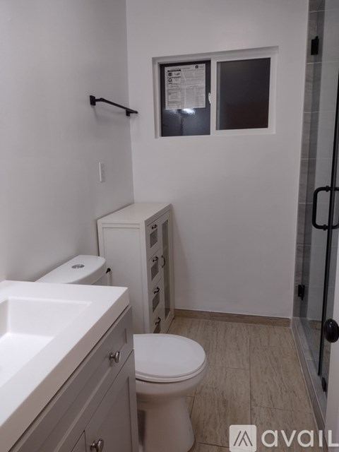 4121 W 183 Rd St 3 Beds Single Family Home for Rent - Photo Gallery 16