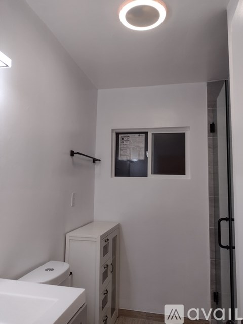 4121 W 183 Rd St 3 Beds Single Family Home for Rent - Photo Gallery 17