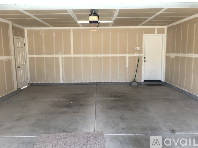 4734 W Reese Ave 3 Beds Single Family Home for Rent - Photo Gallery 16