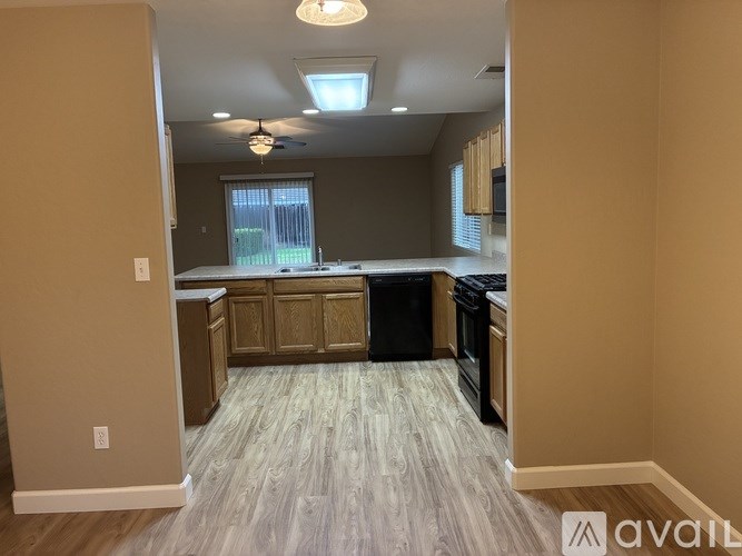 4734 W Reese Ave 3 Beds Single Family Home for Rent - Photo Gallery 7