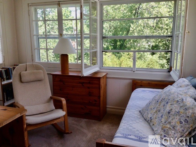 133 Glenwood Avenue 3 Beds Single Family Home for Rent - Photo Gallery 9