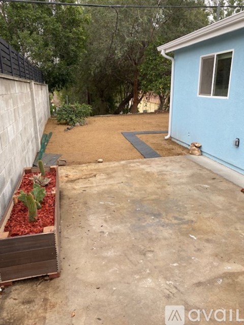 148 Galsworthy Street Unit B 1 Bed Single Family Home for Rent - Photo Gallery 4