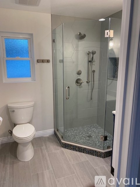 148 Galsworthy Street Unit B 1 Bed Single Family Home for Rent - Photo Gallery 8