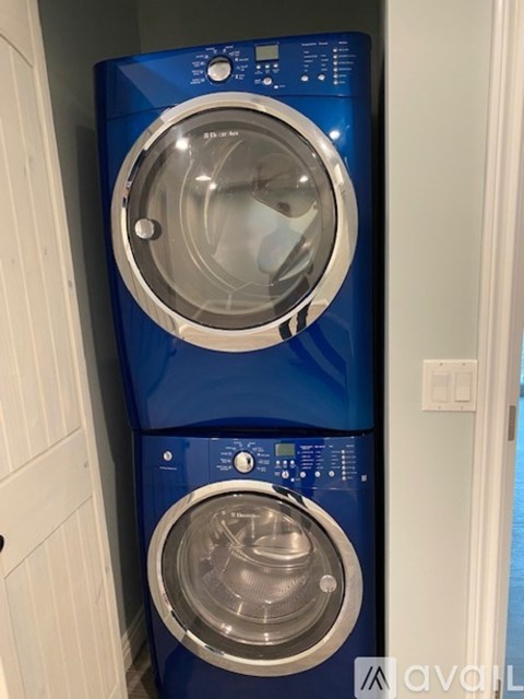 148 Galsworthy Street Unit B 1 Bed Single Family Home for Rent - Photo Gallery 9