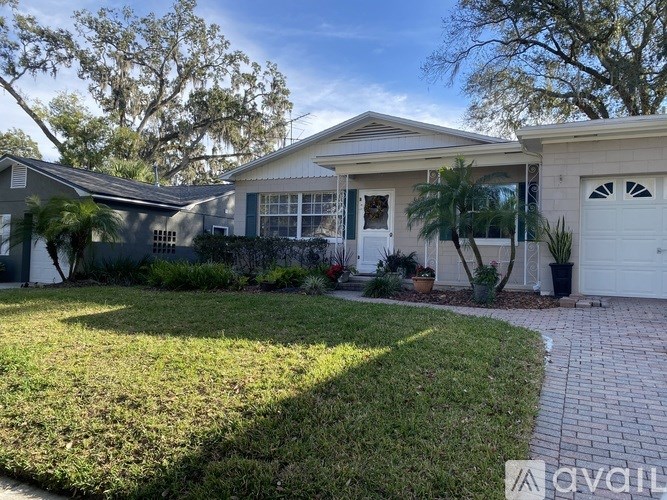 612 Stetson Street 3 Beds Single Family Home for Rent - Photo Gallery 1