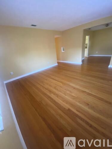 612 Stetson Street 3 Beds Single Family Home for Rent - Photo Gallery 20