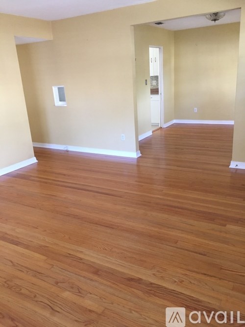 612 Stetson Street 3 Beds Single Family Home for Rent - Photo Gallery 21