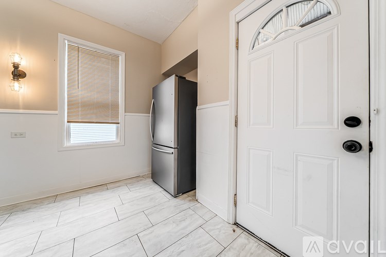 1453 West 101st Street 3 Beds Single Family Home for Rent - Photo Gallery 15