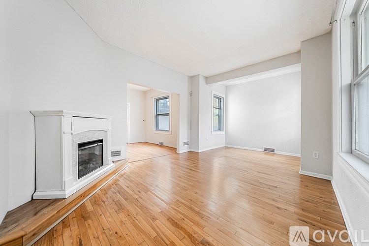 1453 West 101st Street 3 Beds Single Family Home for Rent - Photo Gallery 21