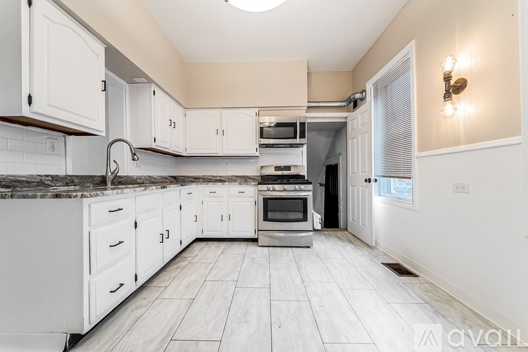 1453 West 101st Street 3 Beds Single Family Home for Rent - Photo Gallery 22