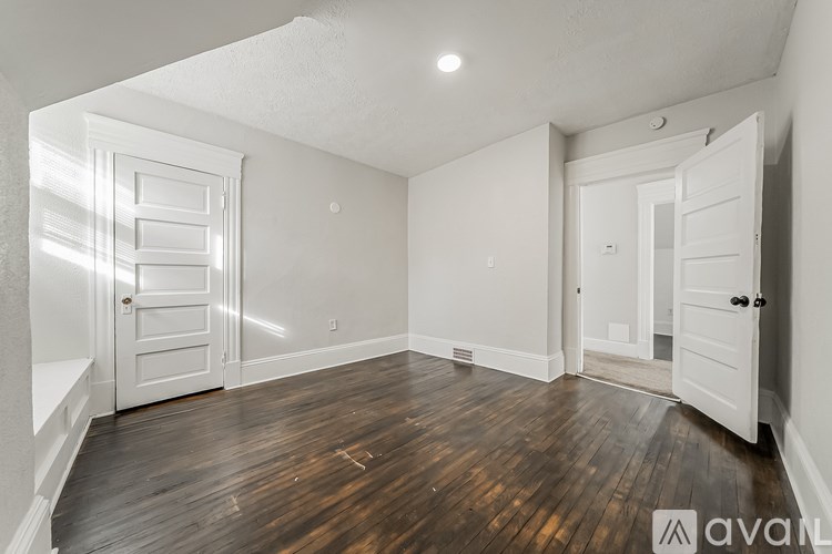 1453 West 101st Street 3 Beds Single Family Home for Rent - Photo Gallery 25