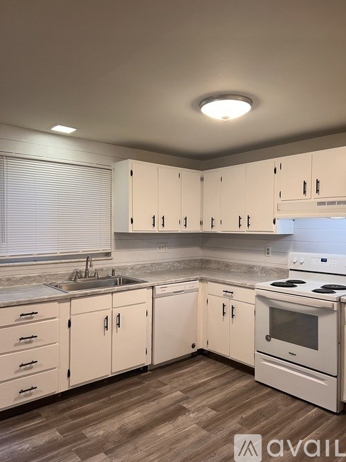 7616 Mount Hood 3 Beds Townhouse for Rent - Photo Gallery 4